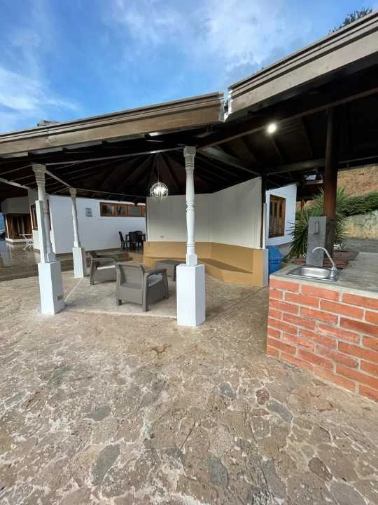 Espectacular finca  campestre sector Copacabana vereda el Alvarado