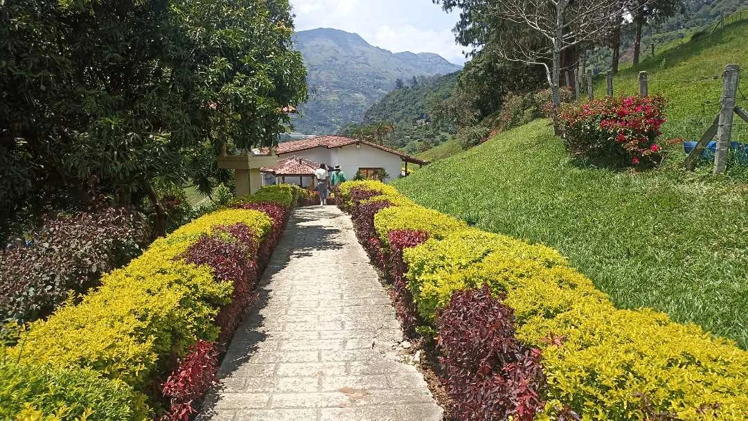 Espectacular finca  campestre sector Copacabana vereda el Alvarado