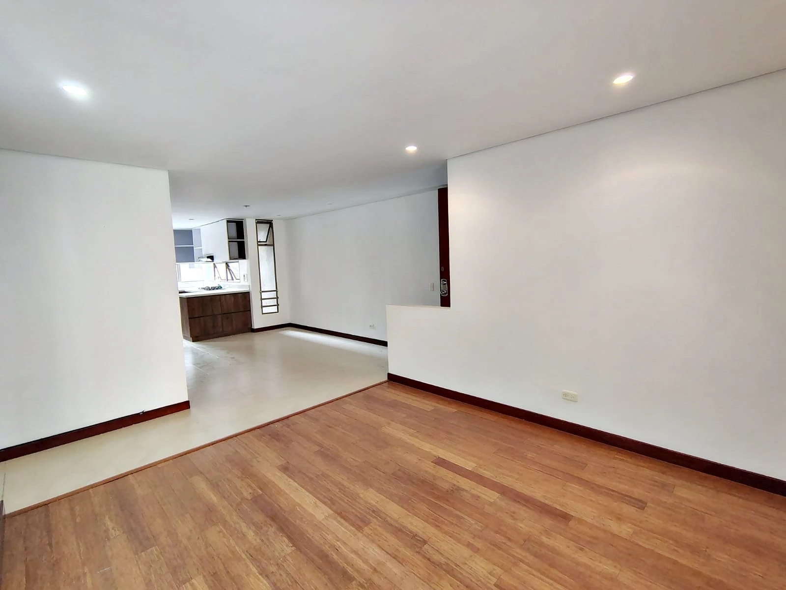 Apartamento en arriendo sector Milla de Oro