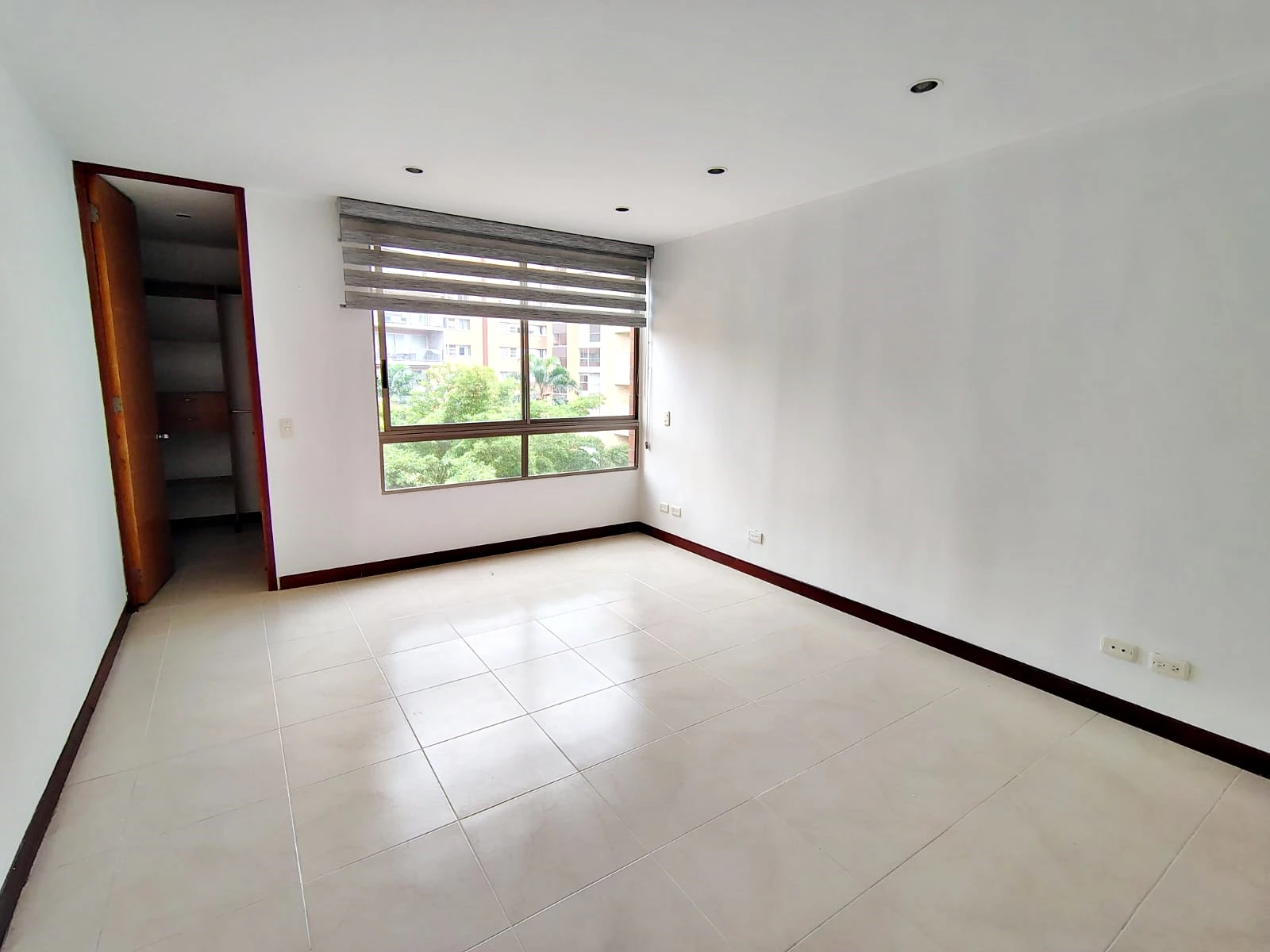 Apartamento en arriendo sector Milla de Oro