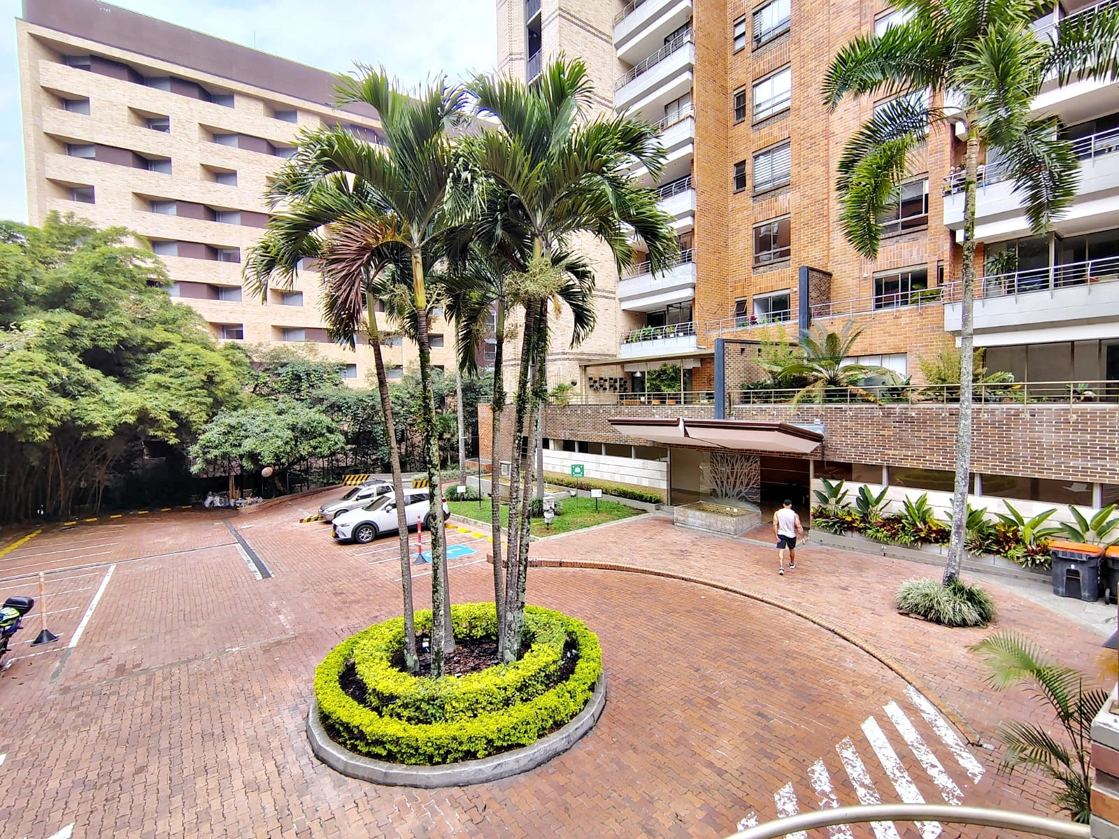 Apartamento en arriendo sector Milla de Oro