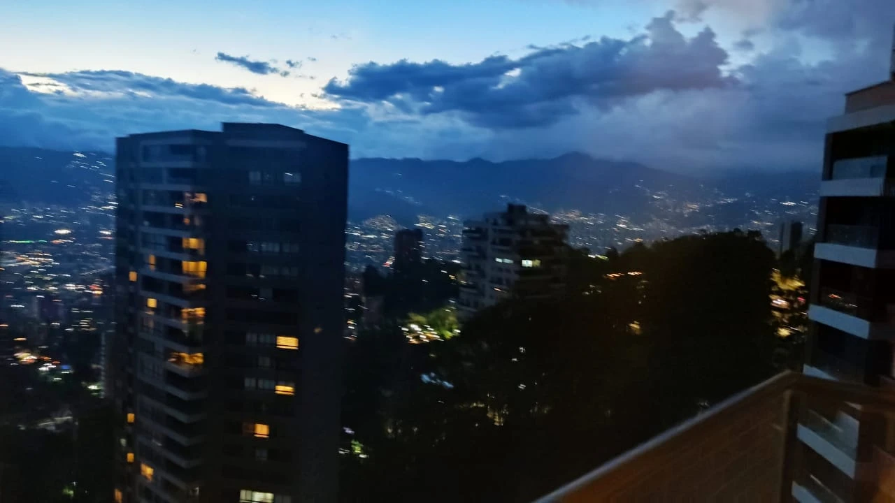 apartamento en arriendo sector superior padre marianito