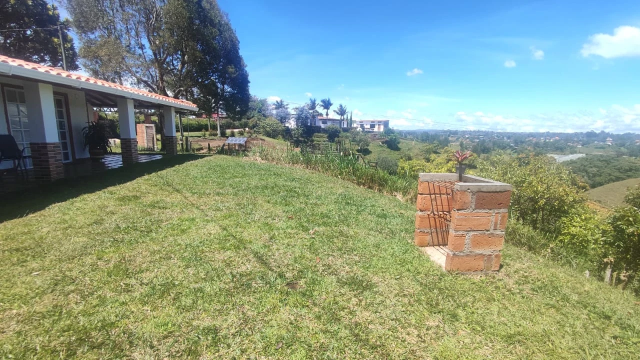 Apartaestudio en arriendo en Marinilla- vía Santuario 