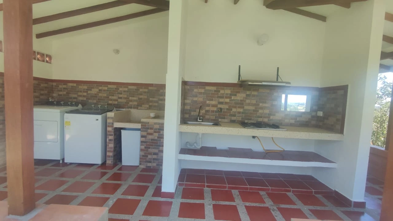 Apartaestudio en arriendo en Marinilla- vía Santuario 