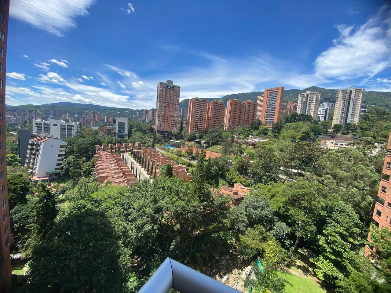 Arriendo Apartamento en el Poblado Sector  los Balsos