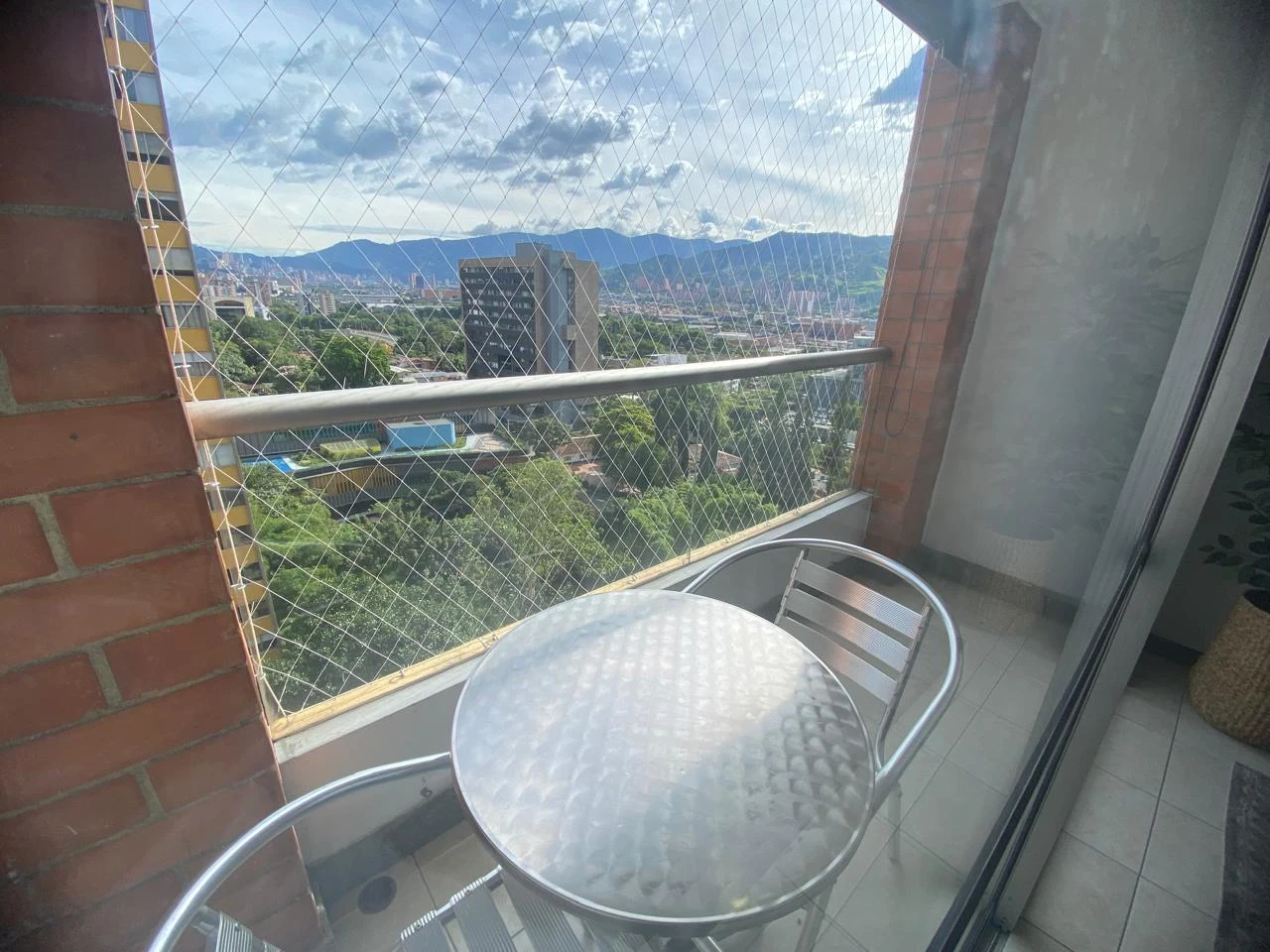 Arriendo Apartamento en el Poblado