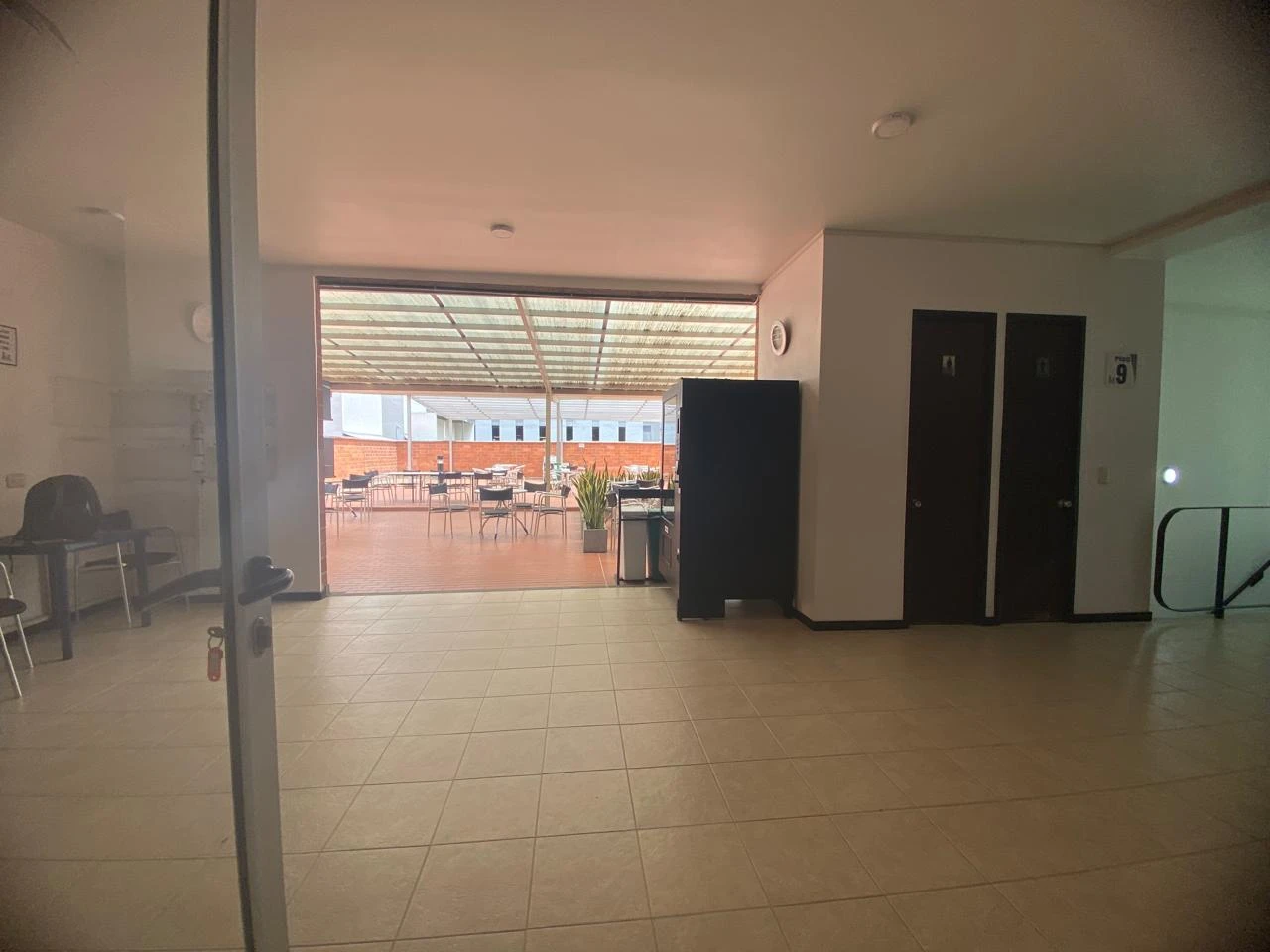 Arriendo Oficina en el Poblado  ciudad del Rio