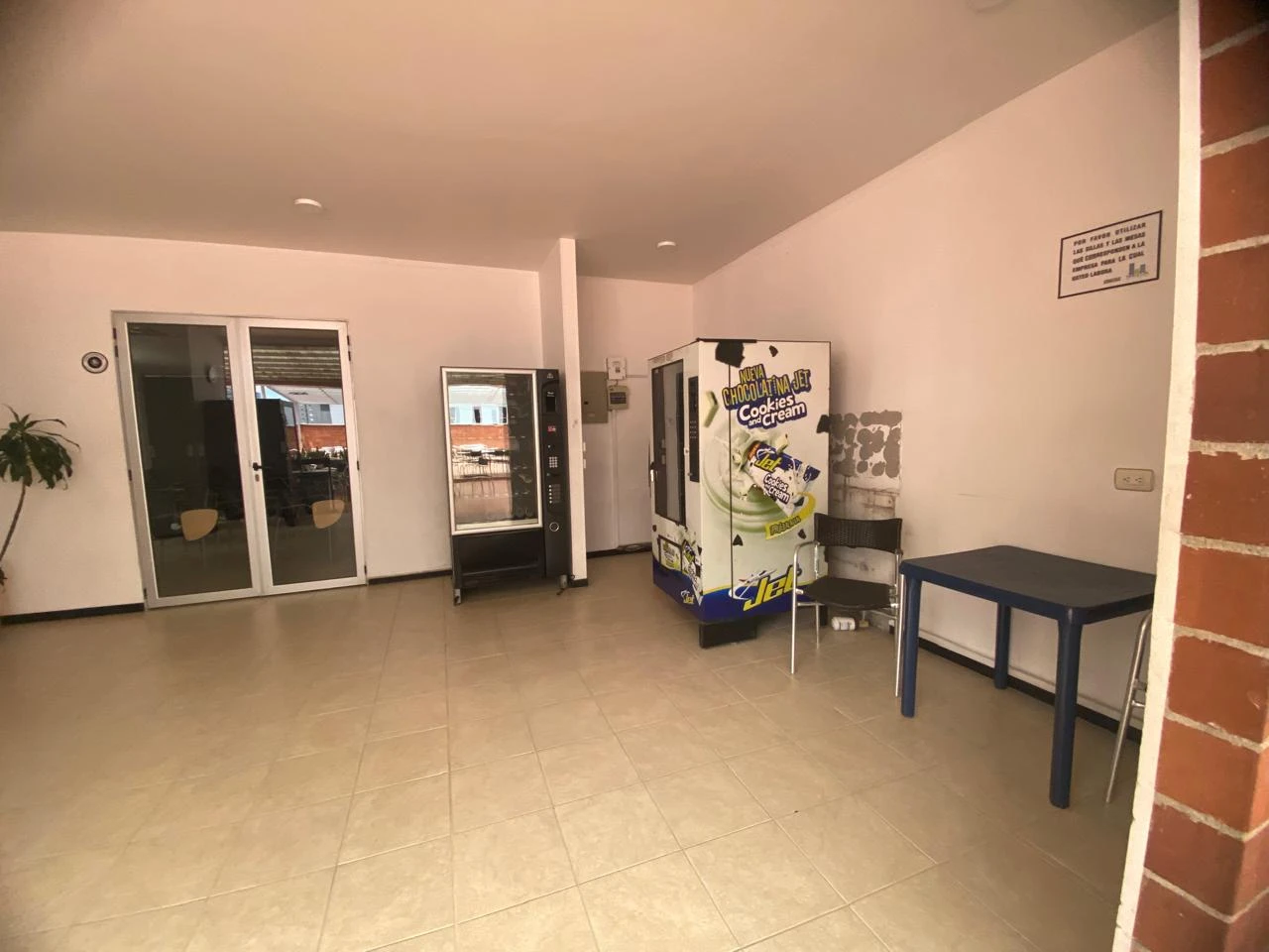 Arriendo Oficina en el Poblado  ciudad del Rio