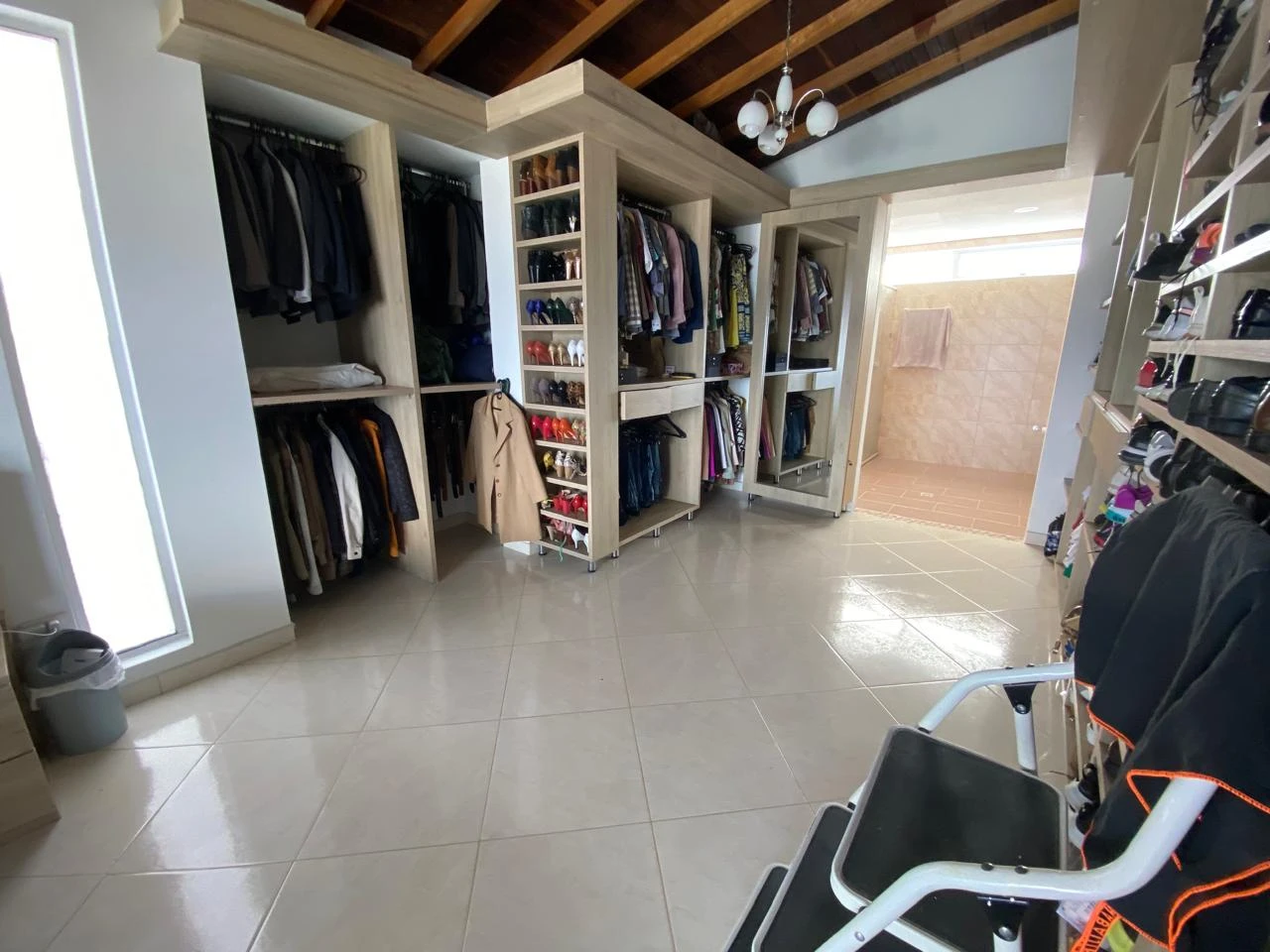 casa blanca mision paraiso