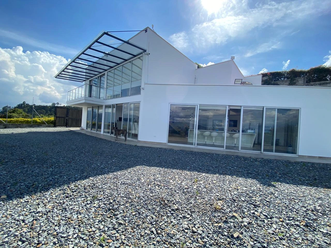 casa blanca mision paraiso