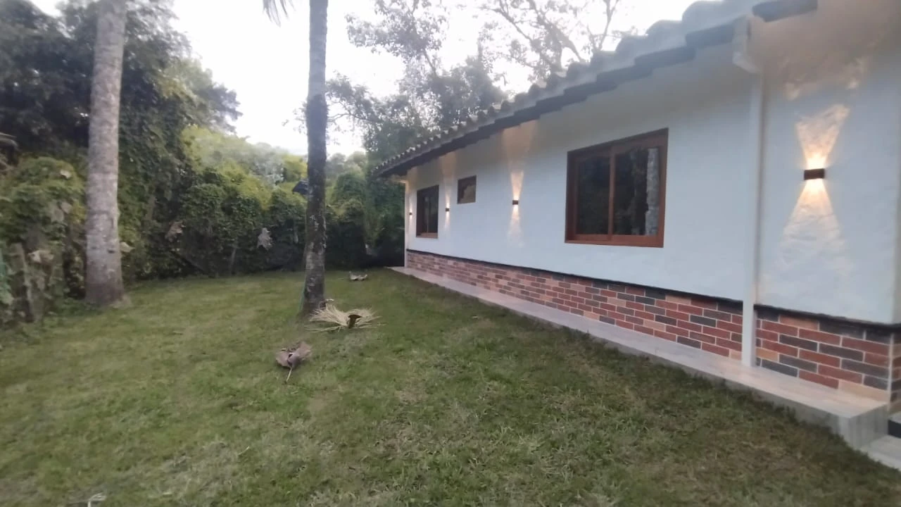 FINCA EN ARRIENDO EN CABECERAS - LLANOGRANDE