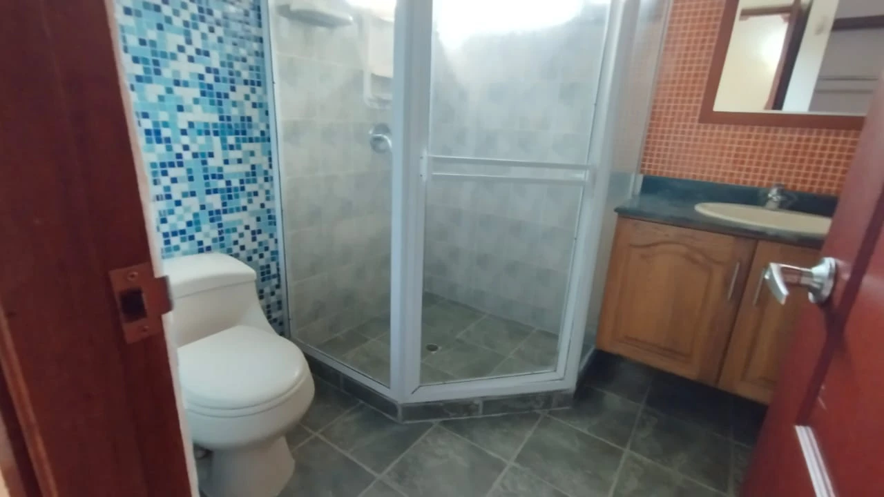 CASA LOTE EN ARRIENDO SECTOR AEROPUERTO JMC; RIONEGRO