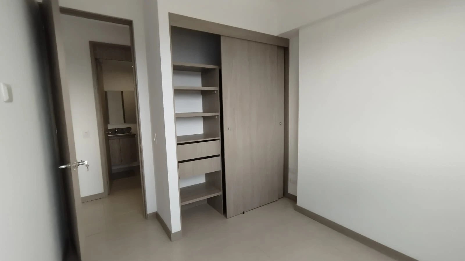 APARTAMENTO EN ARRIENDO EN VIVARI, RIONEGRO