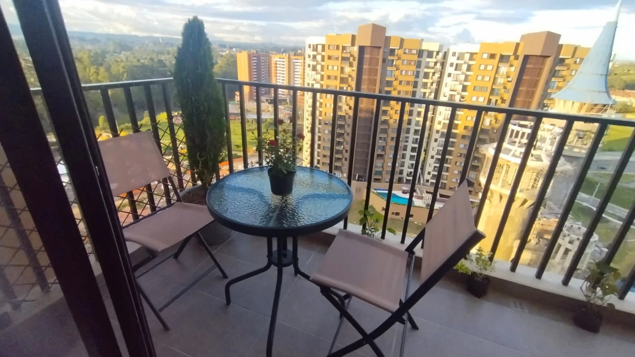 Apartamento en arriendo amoblado en Medieval, San Antonio de Pereira