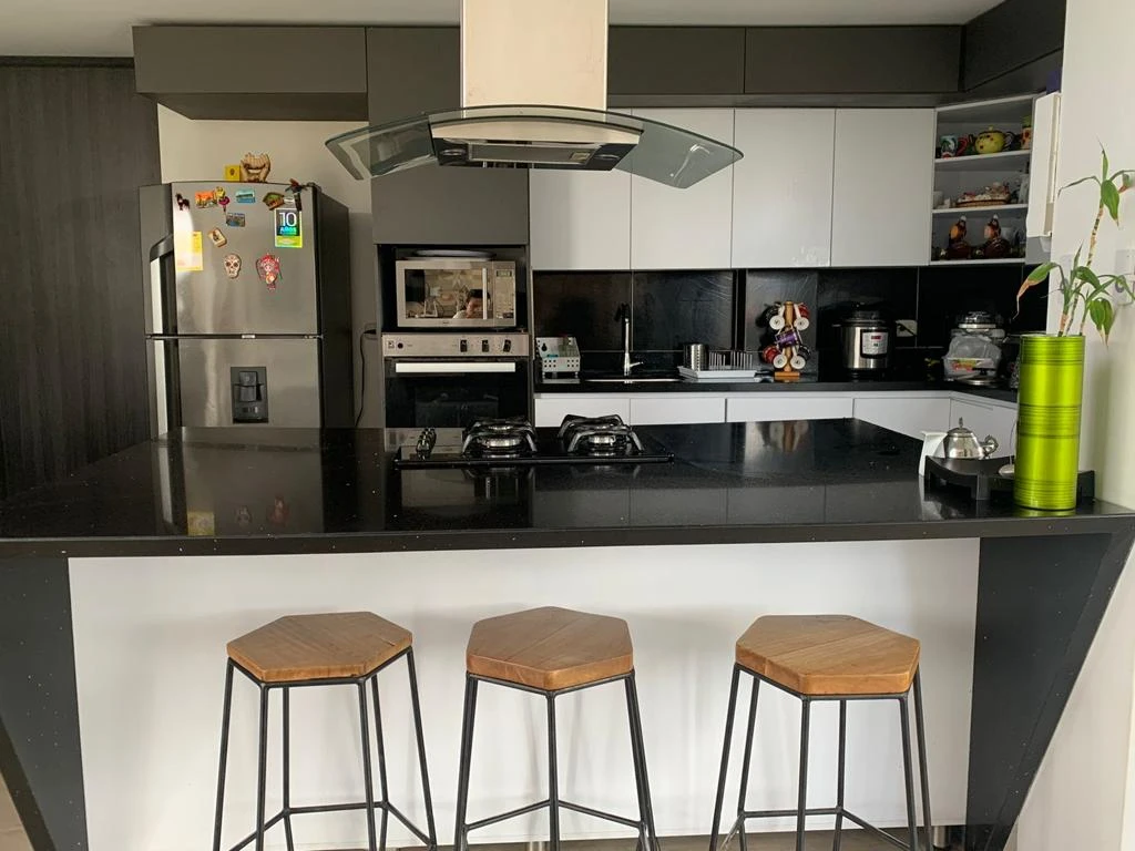 CASA LOTE EN ARRIENDO EN MARINILLA, LAS MERCEDES