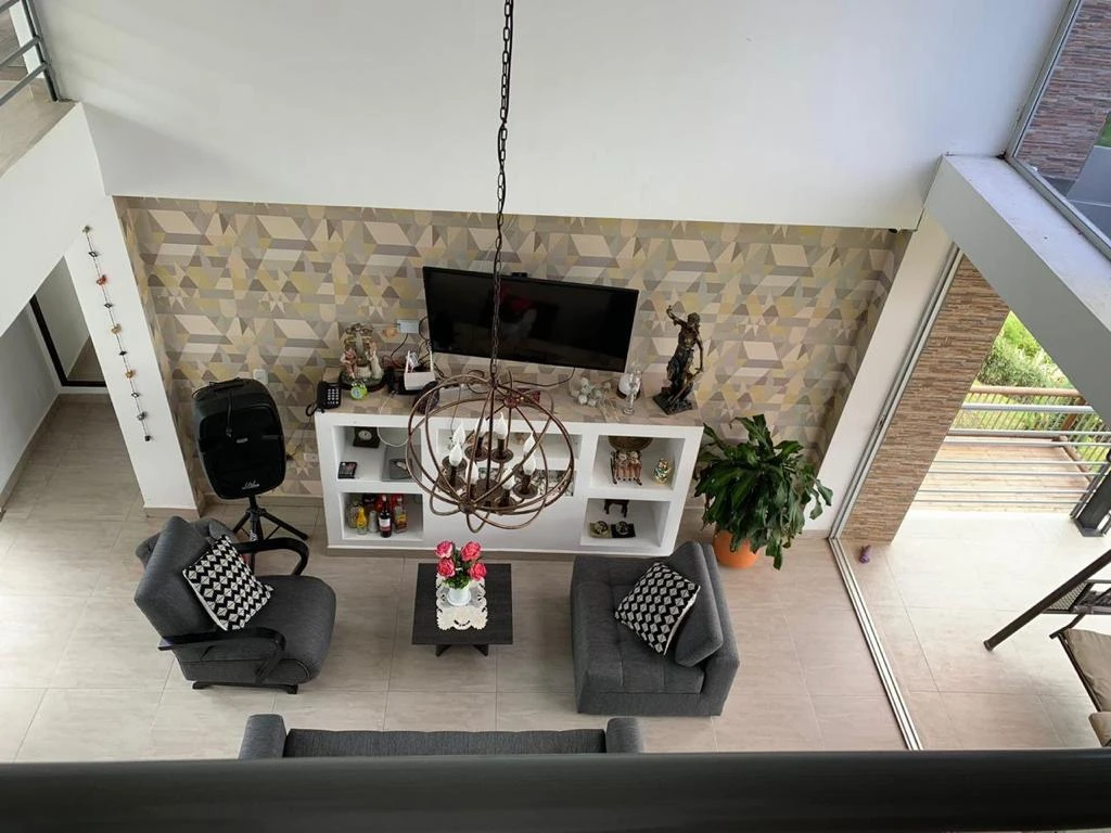 CASA LOTE EN ARRIENDO EN MARINILLA, LAS MERCEDES