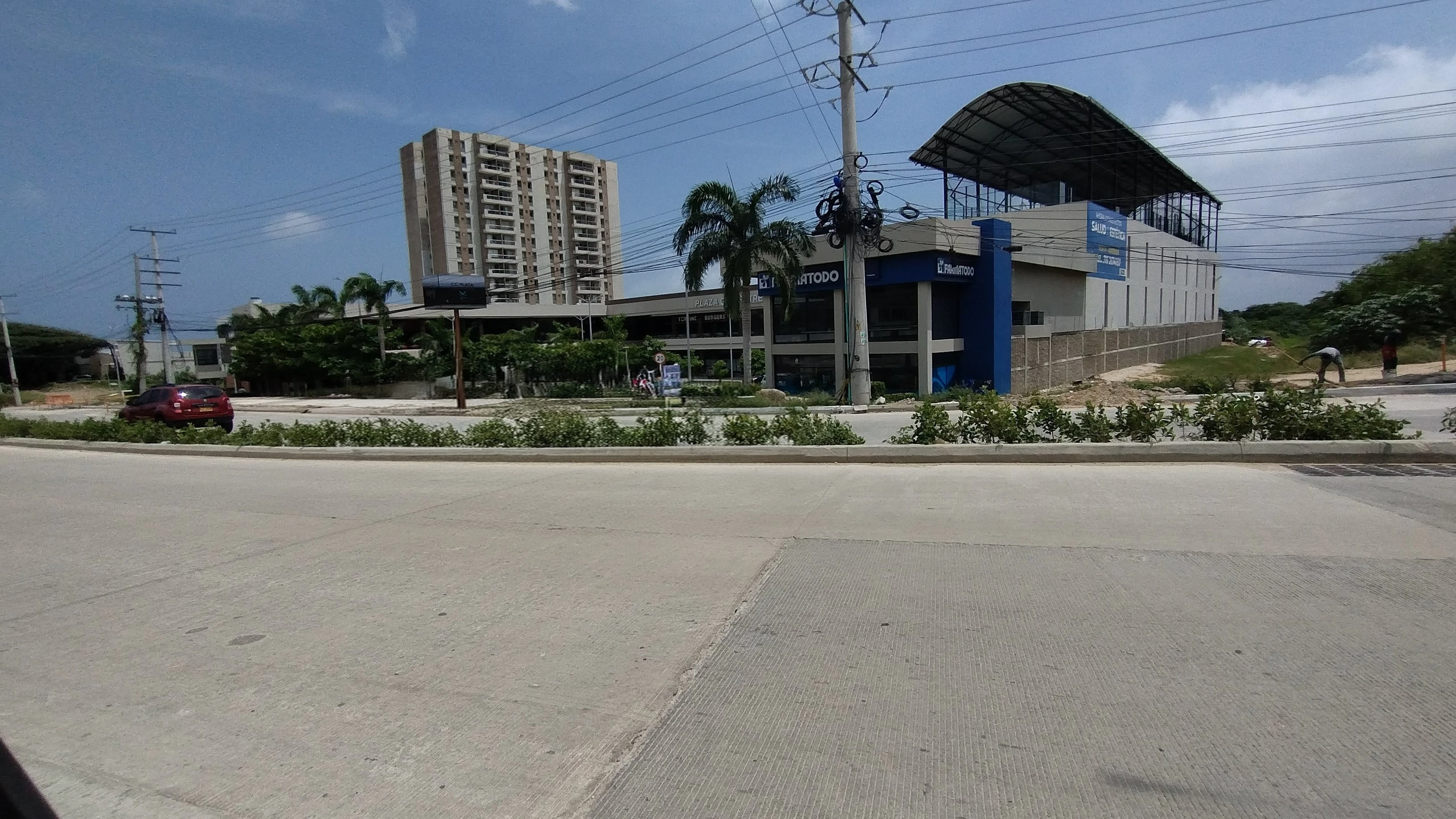 LOCAL EN VENTA EN PLAZA CAMPESTRE.