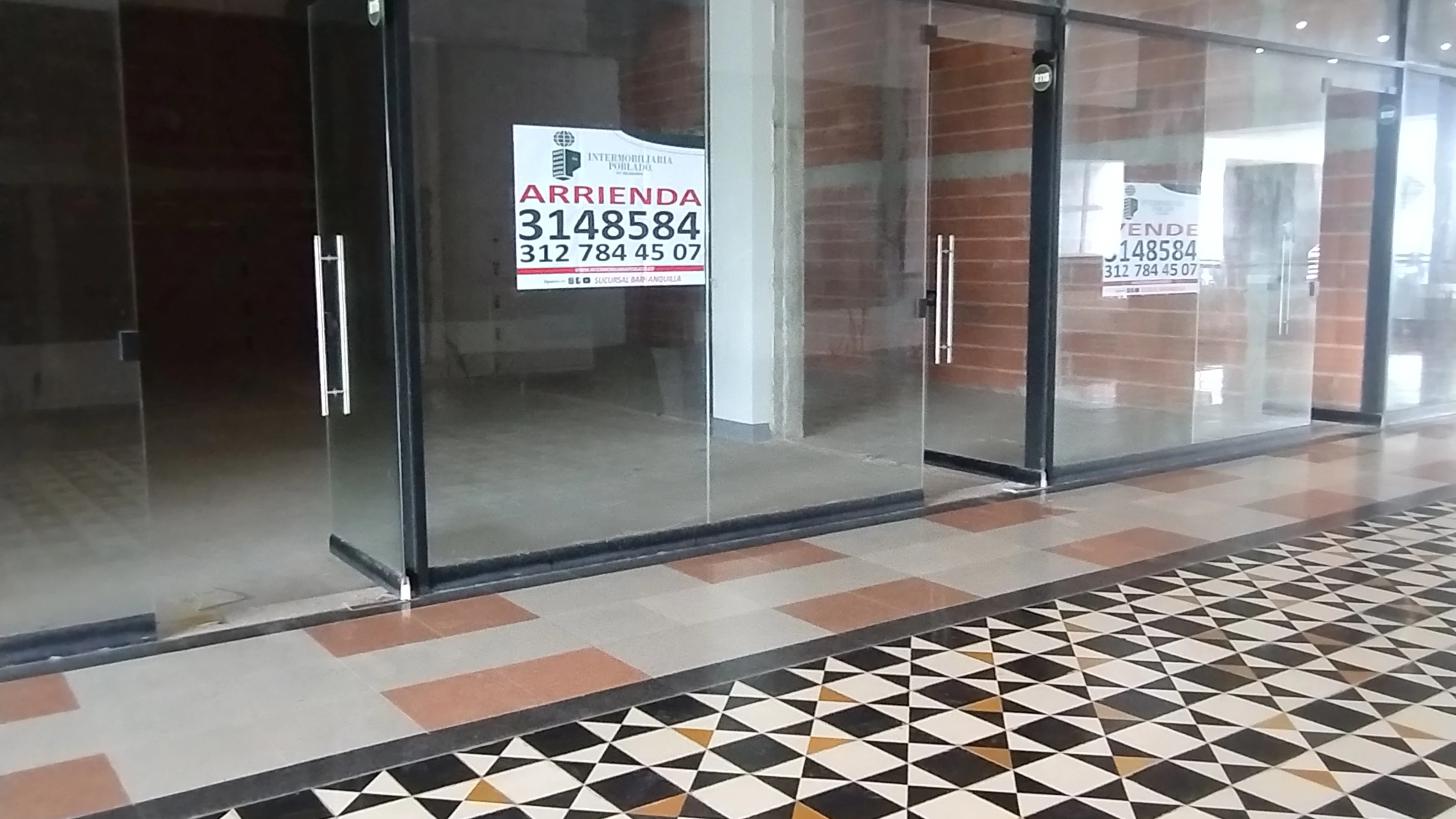 LOCAL EN VENTA EN PLAZA CAMPESTRE.