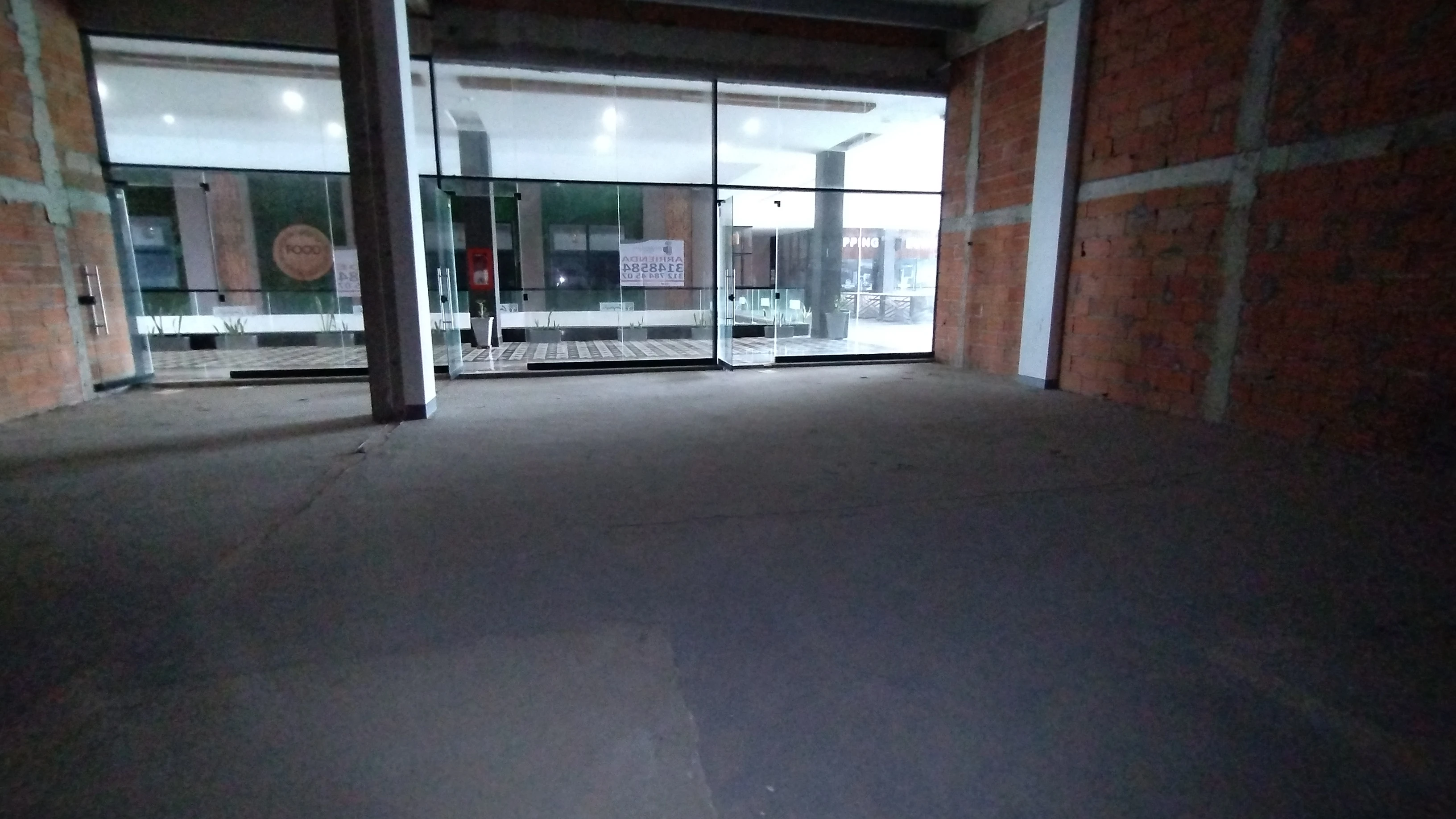 LOCAL EN VENTA EN PLAZA CAMPESTRE.