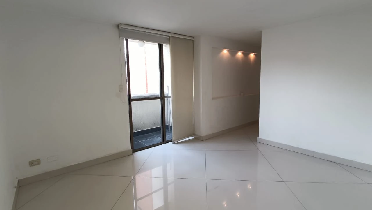 Apartamento en Arriendo Loma de los Bernal Medellin
