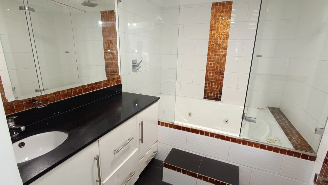 Apartamento en Arriendo Loma de los Bernal Medellin