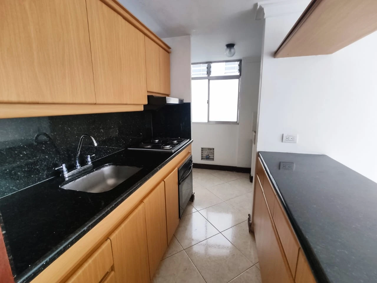 Apartaestudio  en arriendo sector Padre Marianito