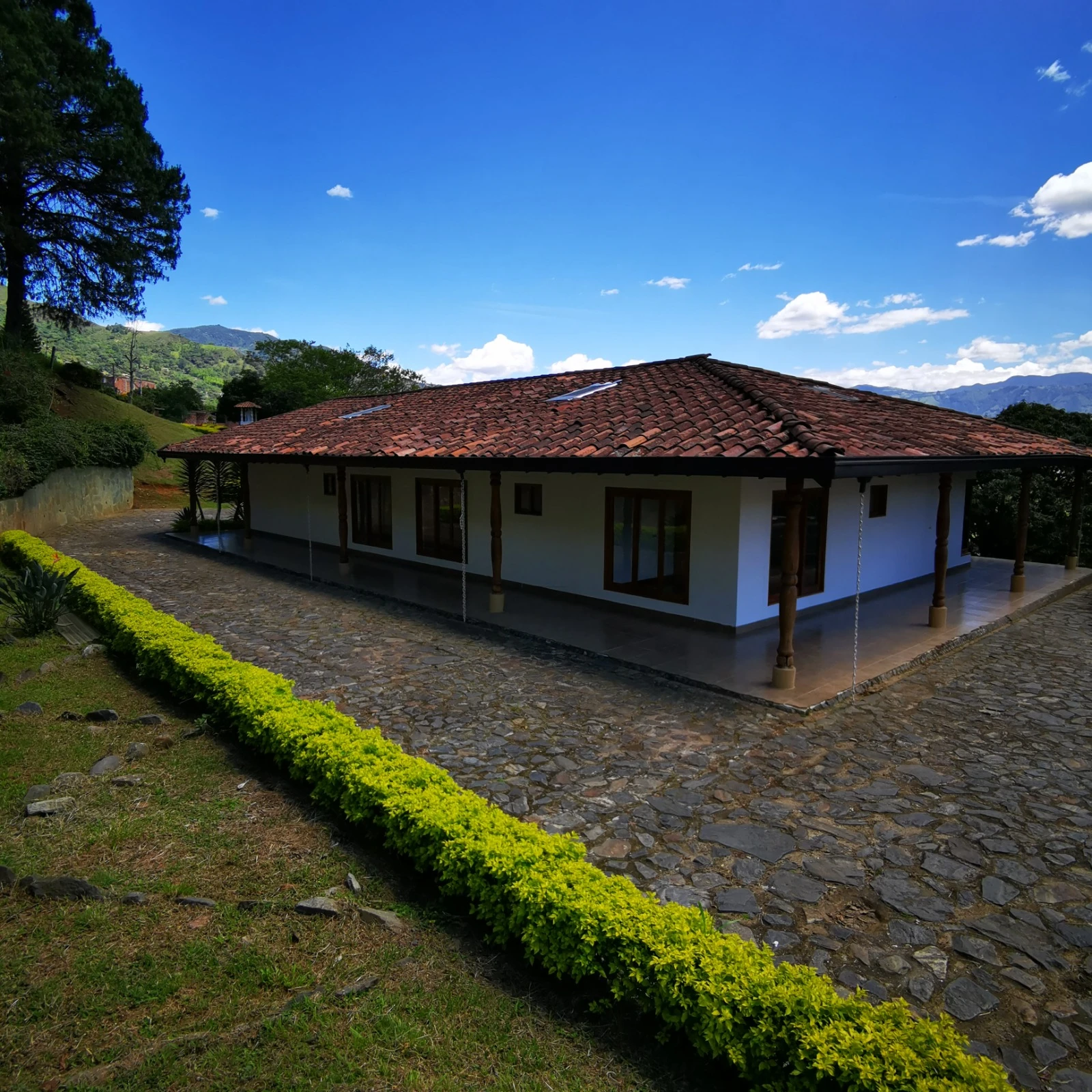 Casa campestre en Arriendo alvarado Copacabana