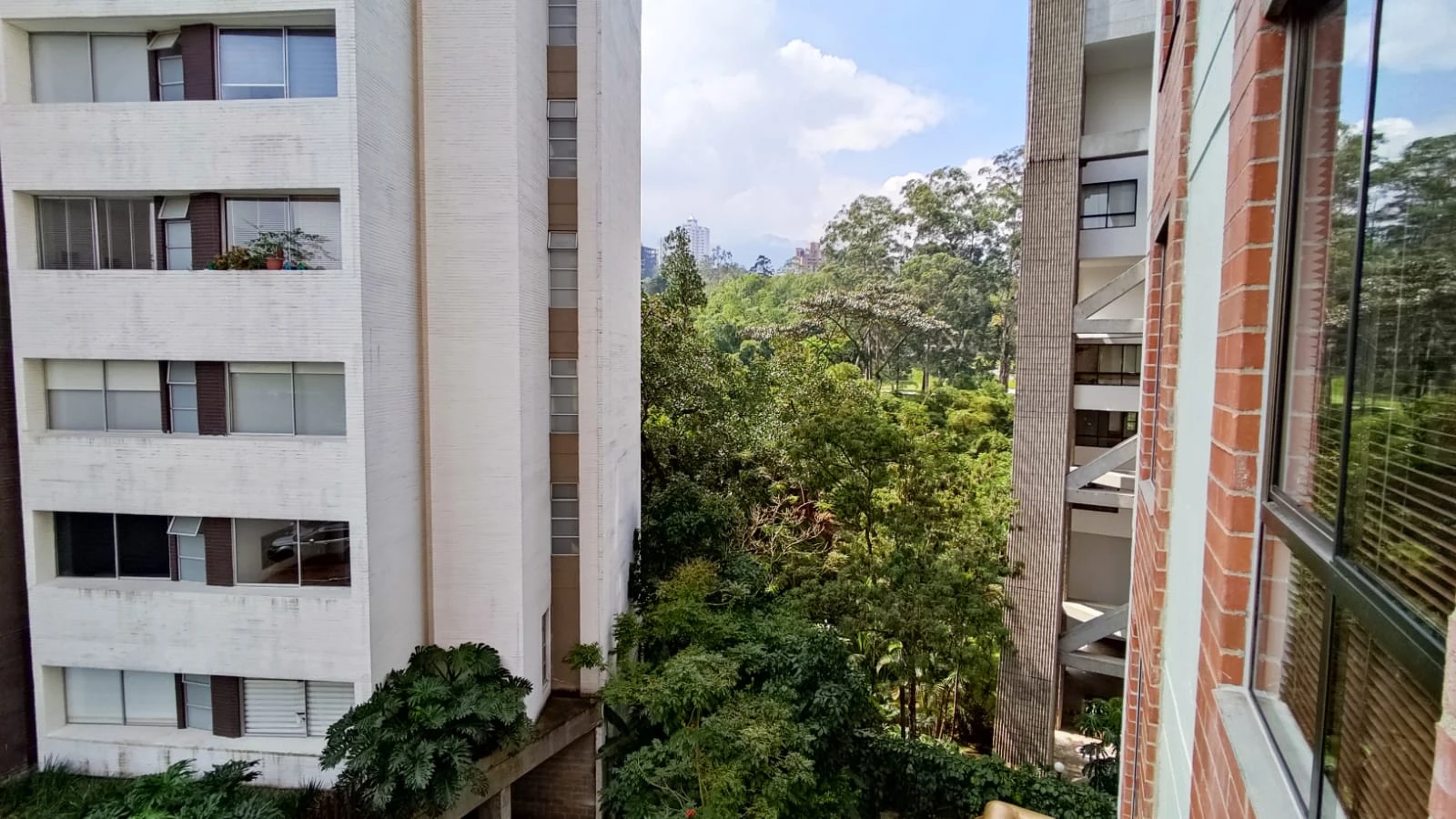 Apartamento en venta sector Aguacatala