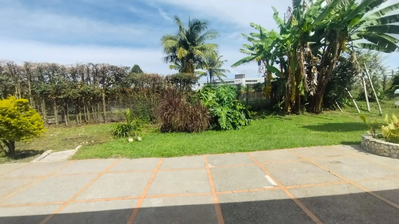 Casa lote en arriendo en el Tablazo 