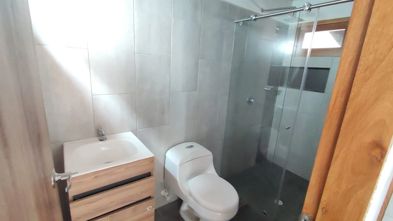 Casa en arriendo en Rionegro en sector cuatro esquinas 