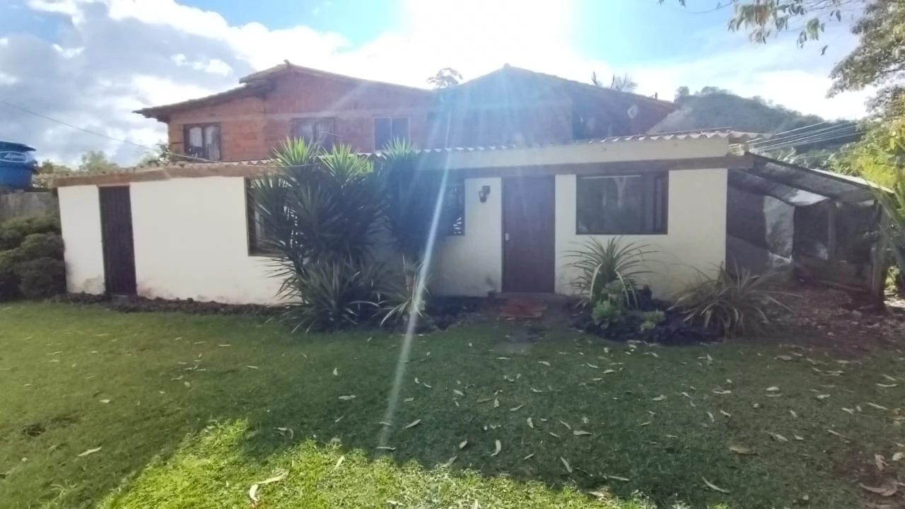 Casa lote en arriendo en Pontezuela