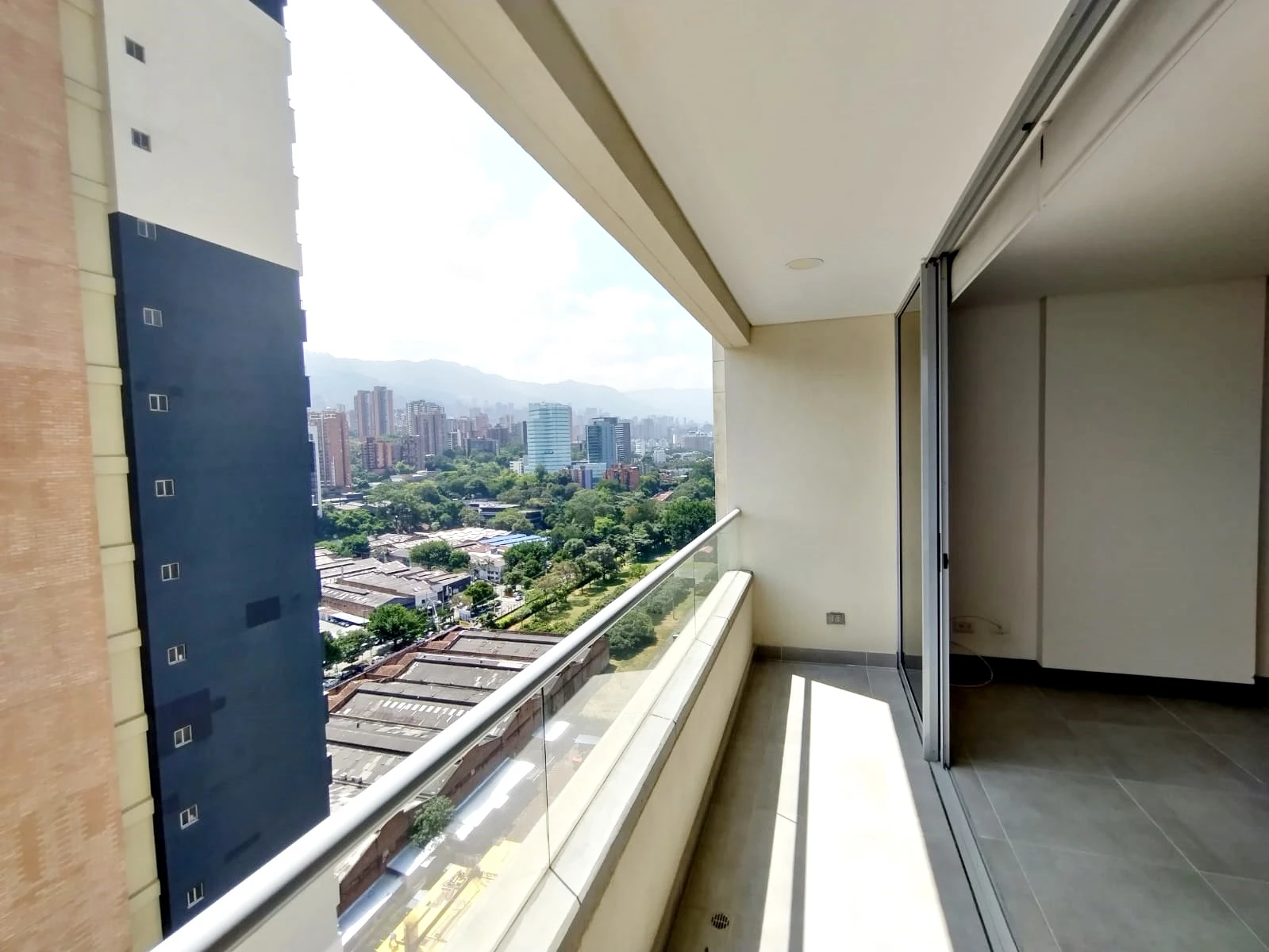 Apartaestudio en arriendo sector Ciudad del Rio