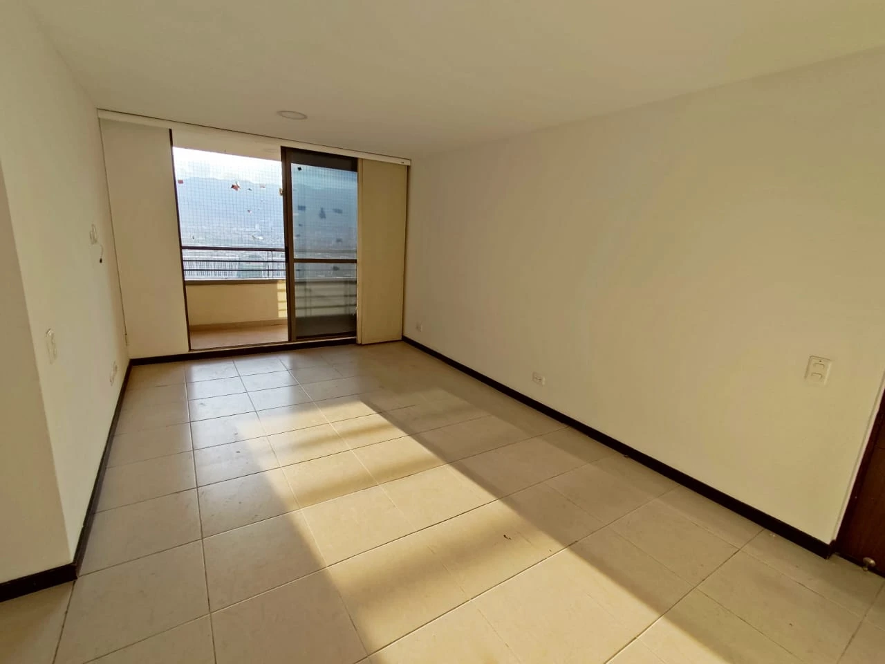 Apartamento en arriendo sector Mall el Indio las Palmas