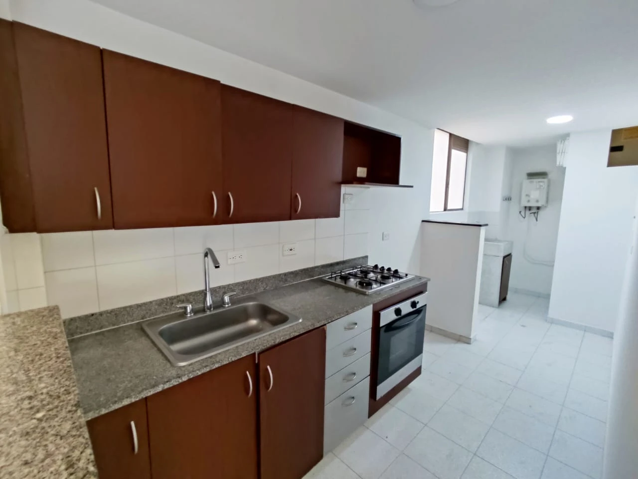 Apartamento en arriendo sector Mall el Indio las Palmas