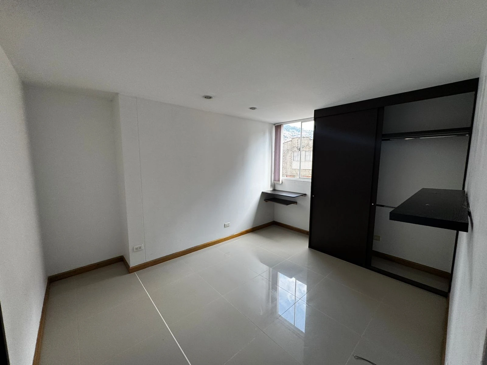 Apartamento en arriendo sector Cabañas.