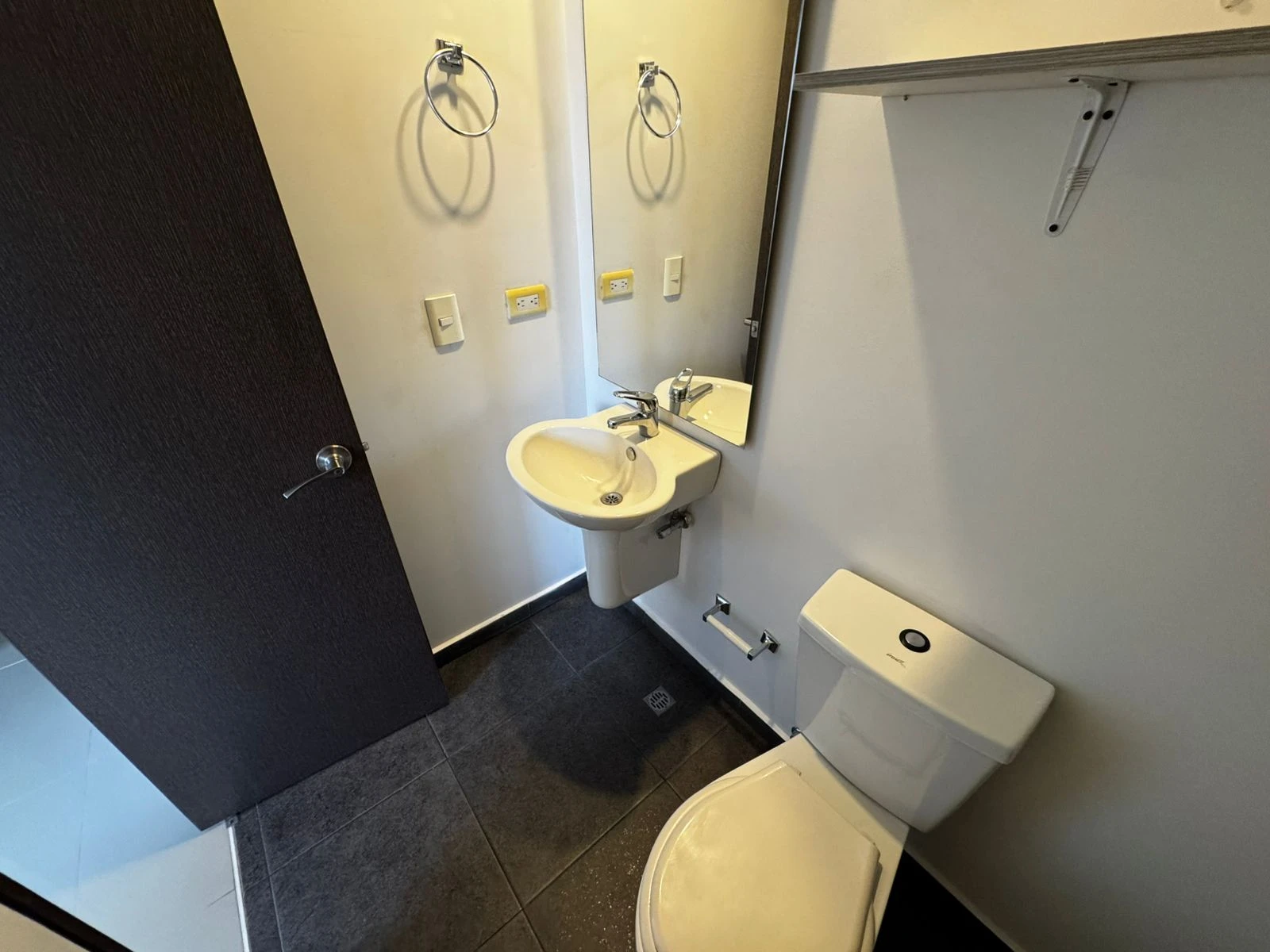 Apartamento en arriendo sector Cabañas.