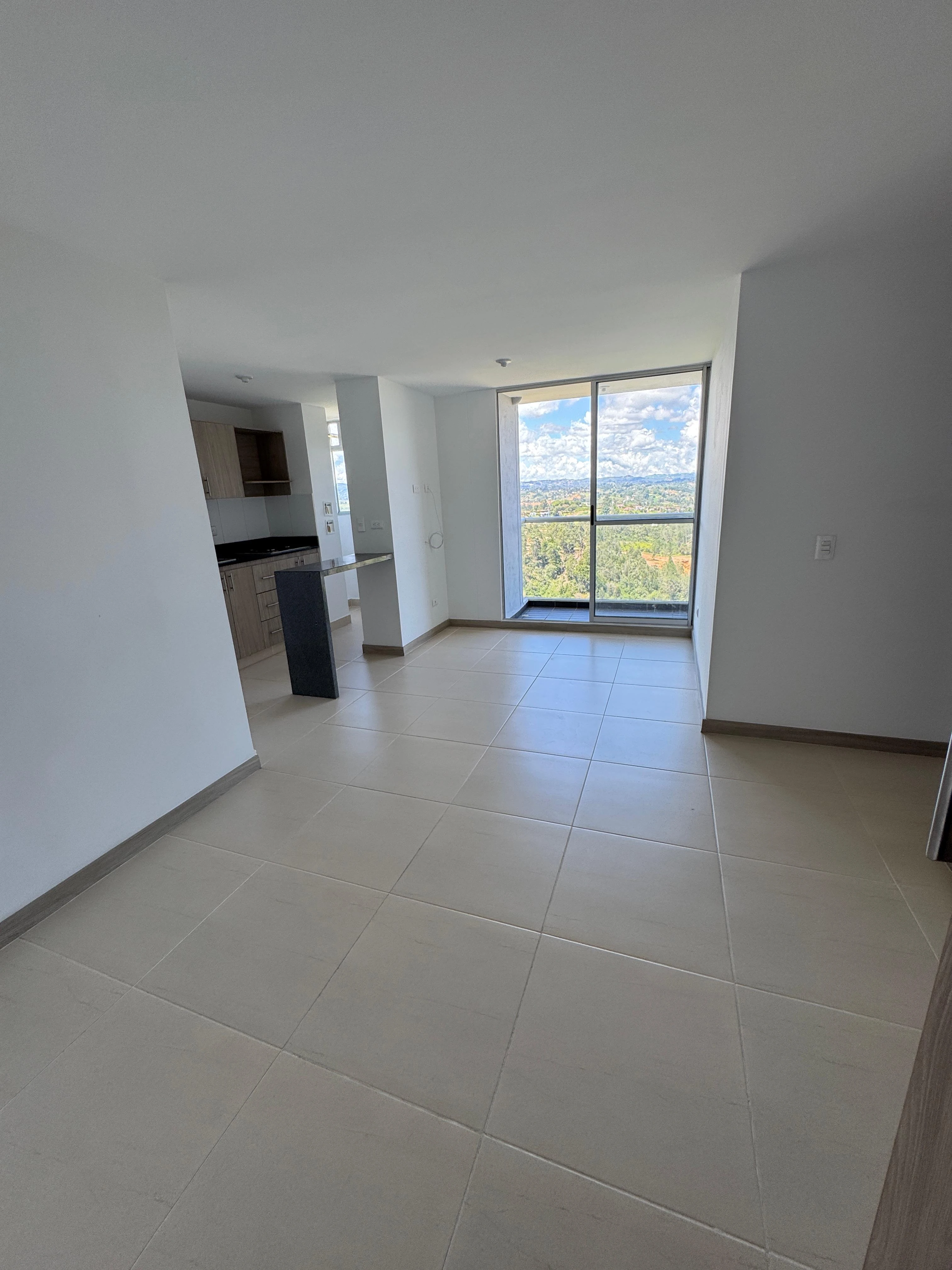 APARTAMENTO EN ARRIENDO EN ARANDANOS, RIONEGRO