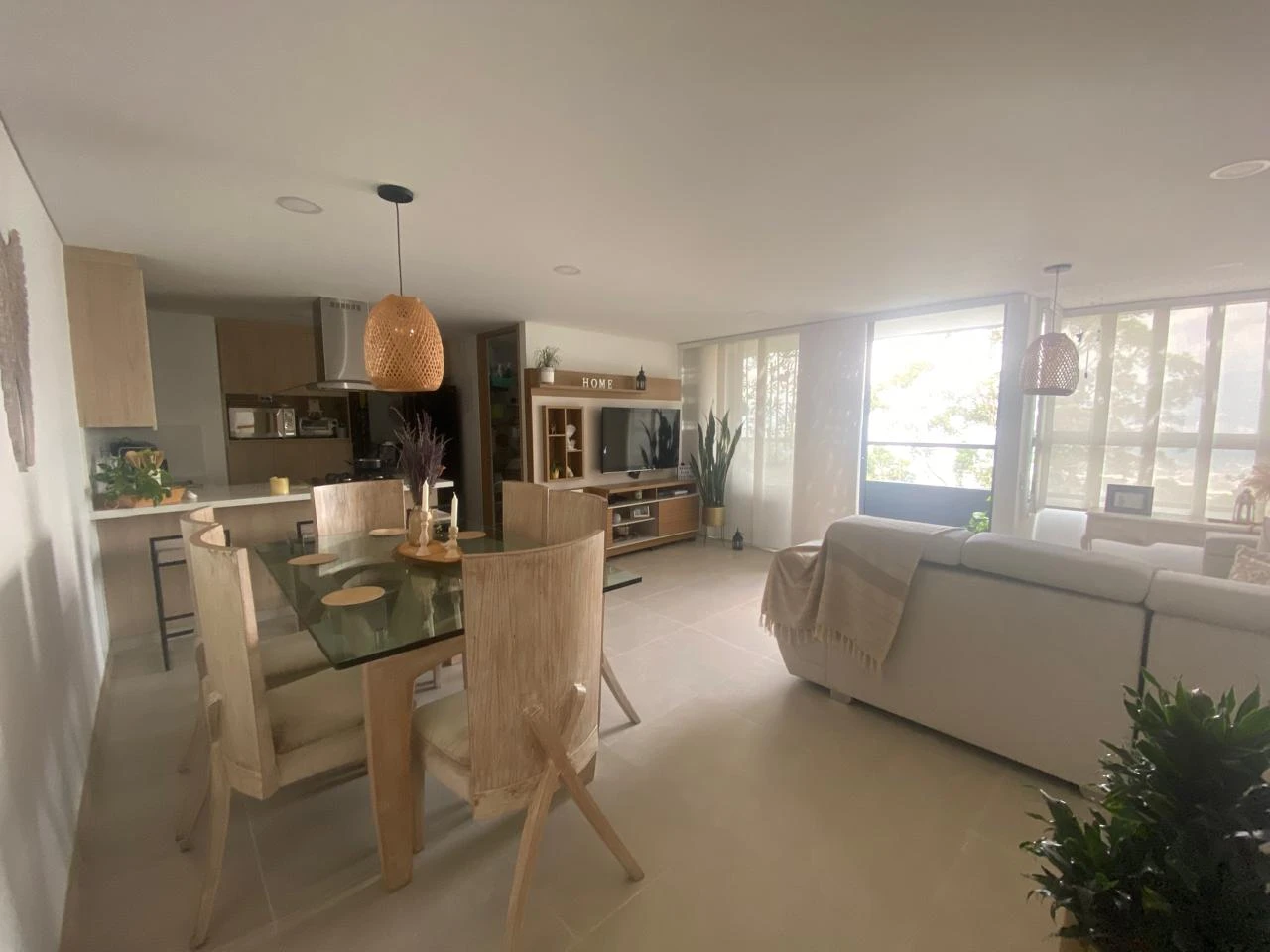 Arriendo Apartamento en el Poblado Sector las palmas