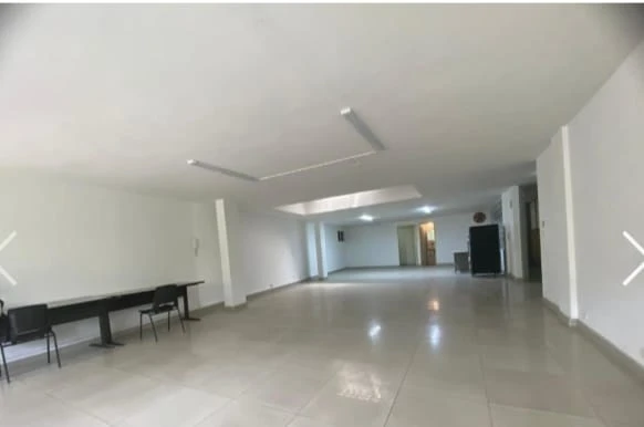 Vendo Oficina en el Poblado