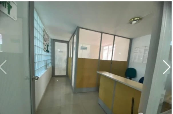 Vendo Oficina en el Poblado