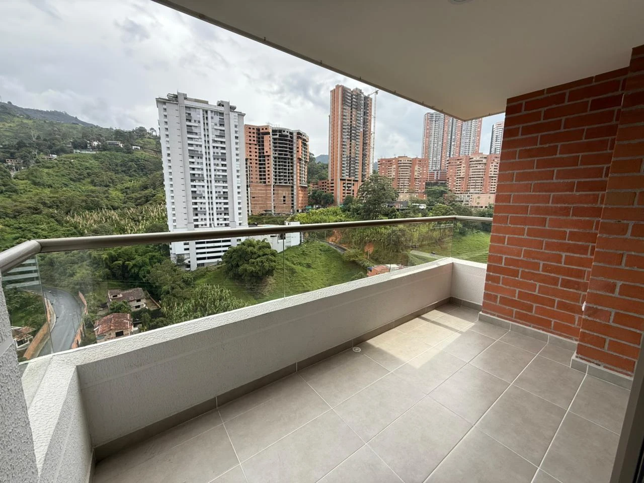 Apartamento en arriendo sector los alcazares