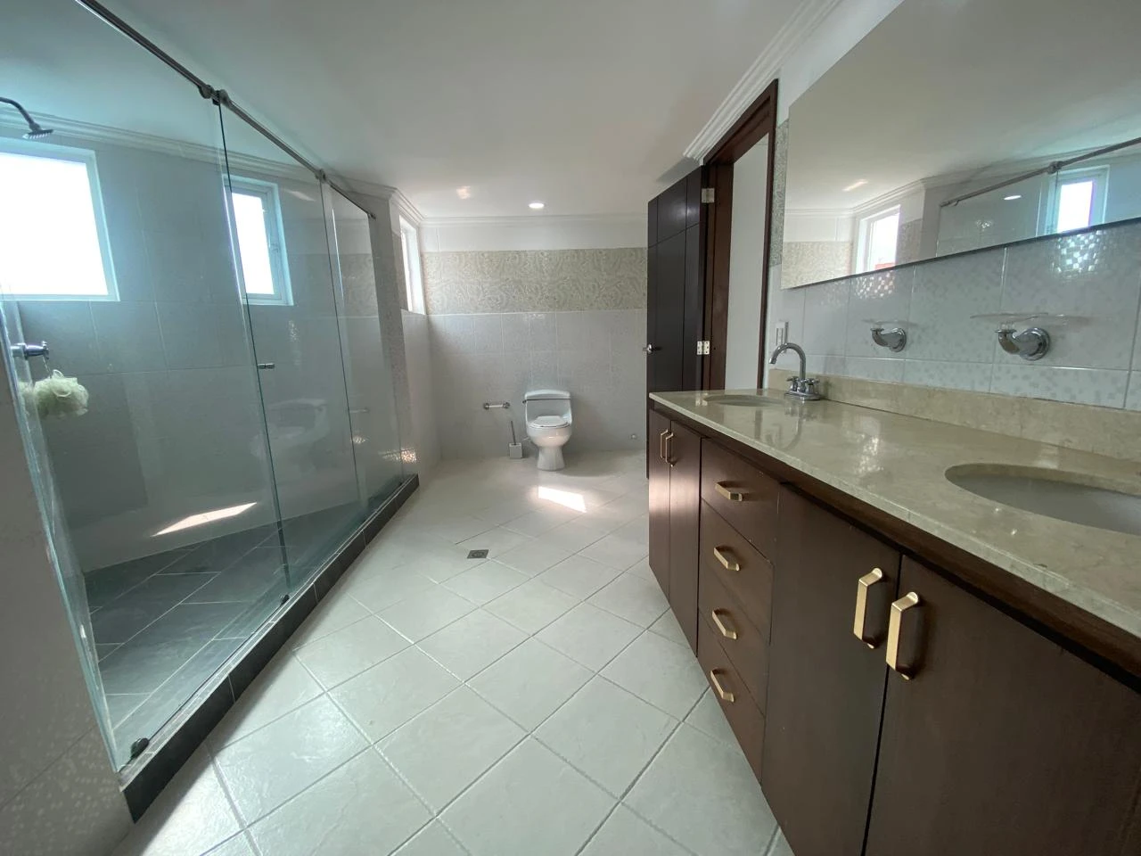 Arriendo Apartamento en el Poblado Sector la Frontera