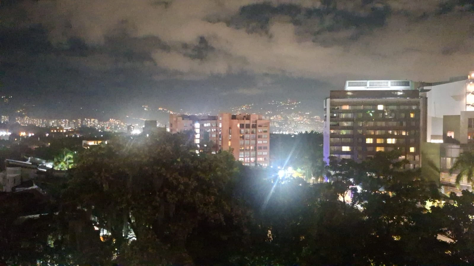 Arriendo Apartamento Amoblado en el Poblado