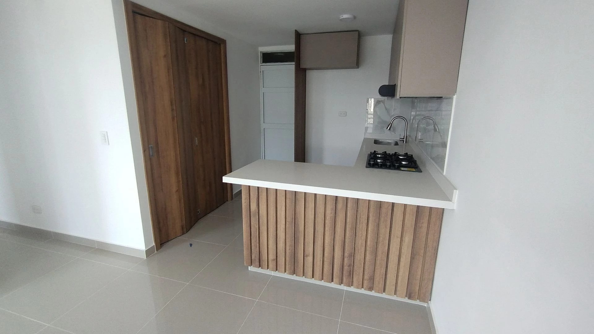 APARTAMENTO PARA ESTRENAR EN ALAMEDA DEL RÍO.
