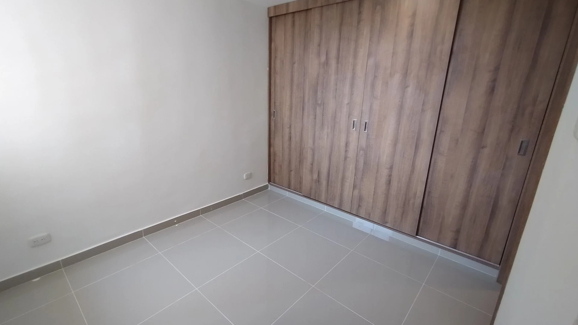 APARTAMENTO PARA ESTRENAR EN ALAMEDA DEL RÍO.