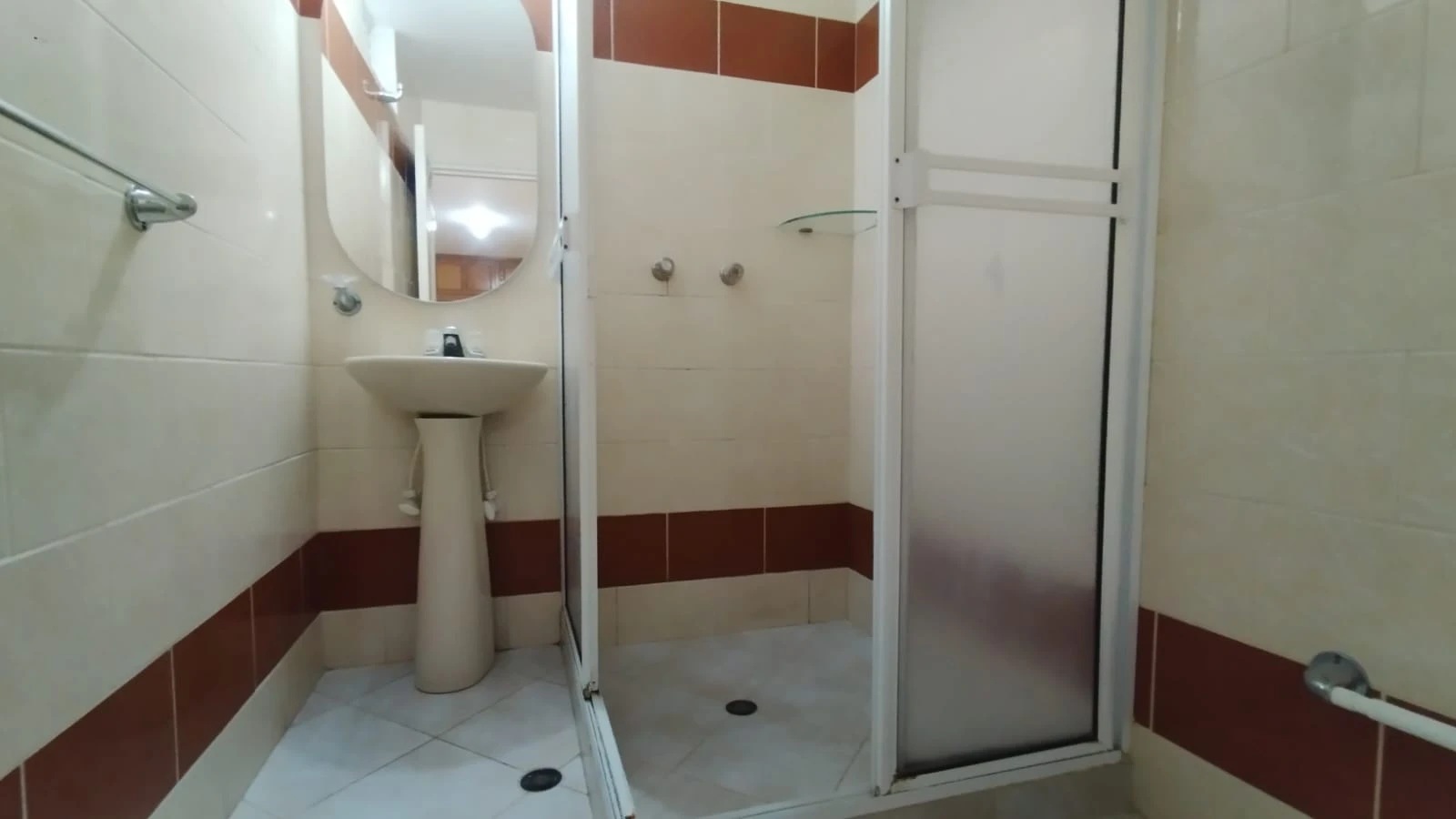 APARTAESTUDIO EN ARRIENDO EN EL ESTADIO, LAURELES