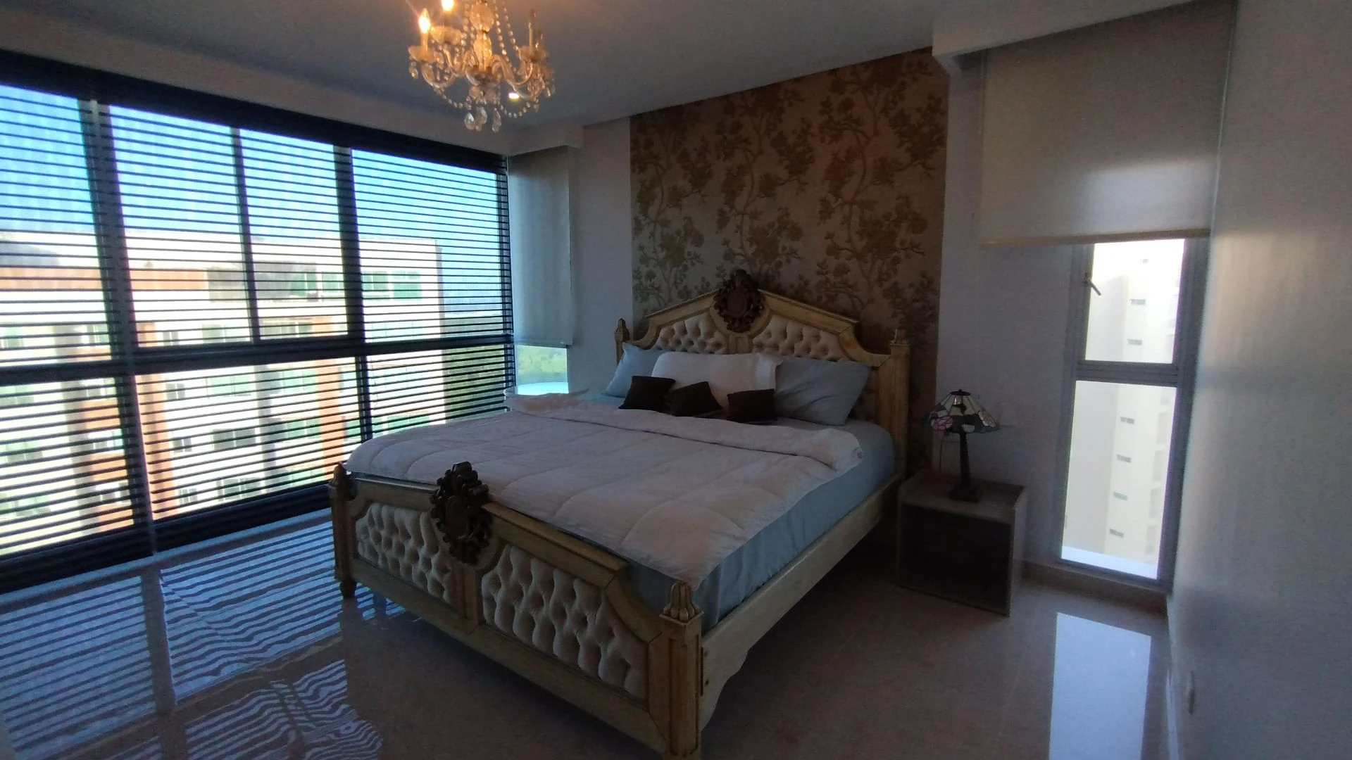 LUJOSO APARAMENTO AMOBLADO EN LA CASTELLANA - BARRANQUILLA