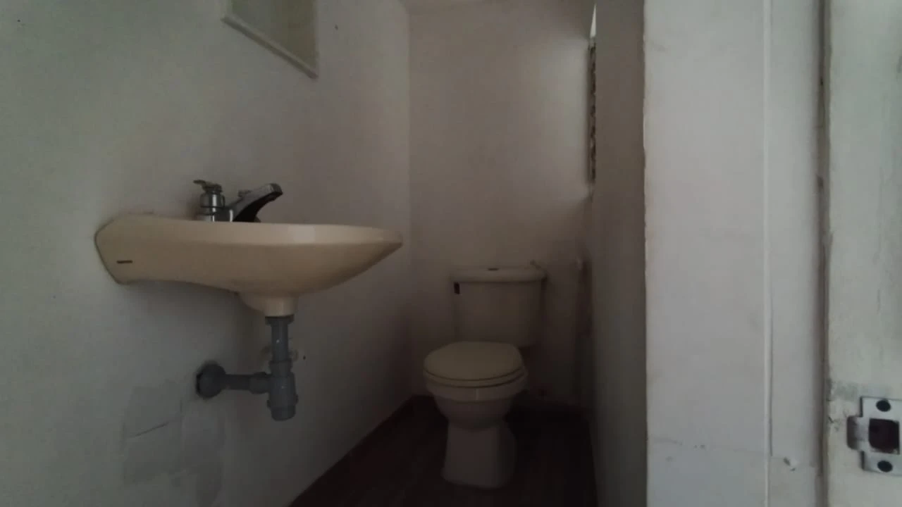 Local Comercial En Arriendo Sector Calasanz