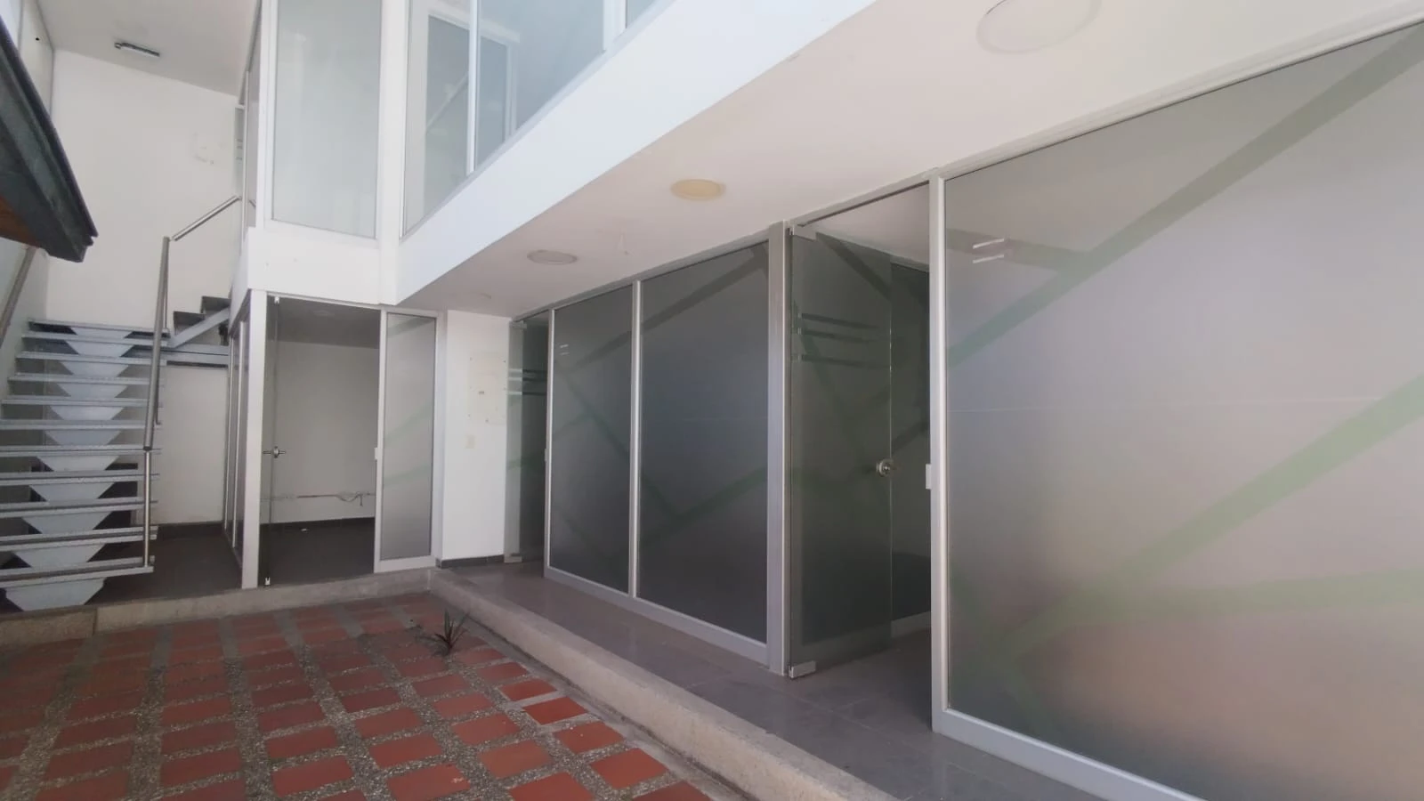 Local Comercial En Arriendo Sector Calasanz