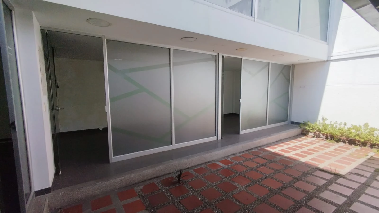 Local Comercial En Arriendo Sector Calasanz